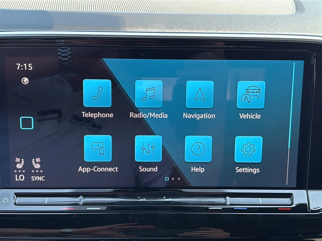 2026 Volkswagen Atlas Cross Sport SEL R-LINE - Photo 22