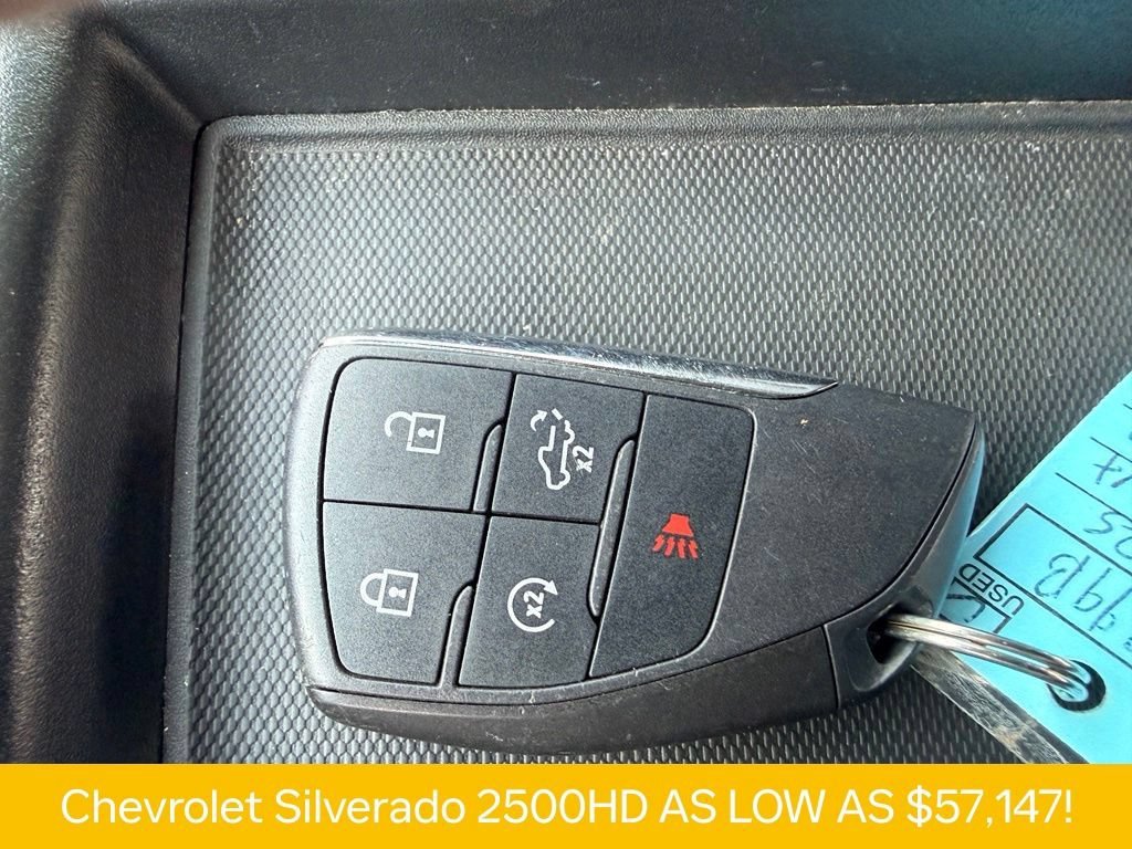 Used 2025 Sterling Gray Metallic Chevrolet LT image 31