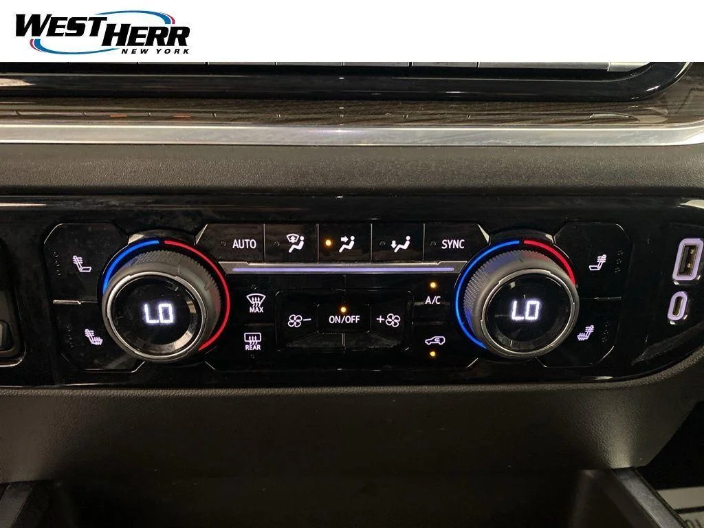 Used 2022 Summit White Chevrolet 4WD Crew Cab Short Bed RST image 7