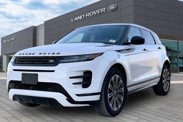 2026 Land Rover Range Rover Evoque Dynamic SE's photo