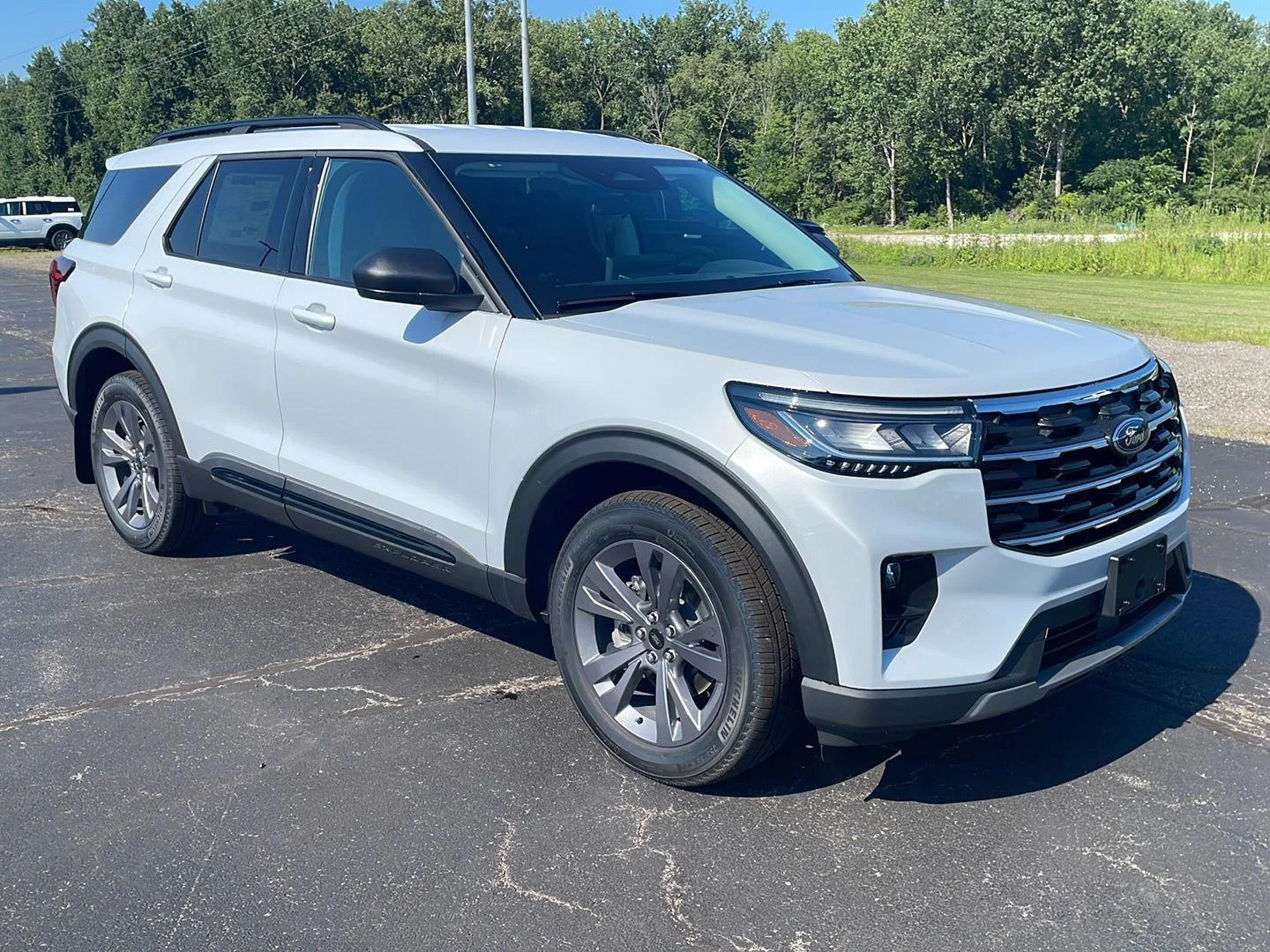 New 2026 Space White Metallic Ford Active w/200A Pkg image 8