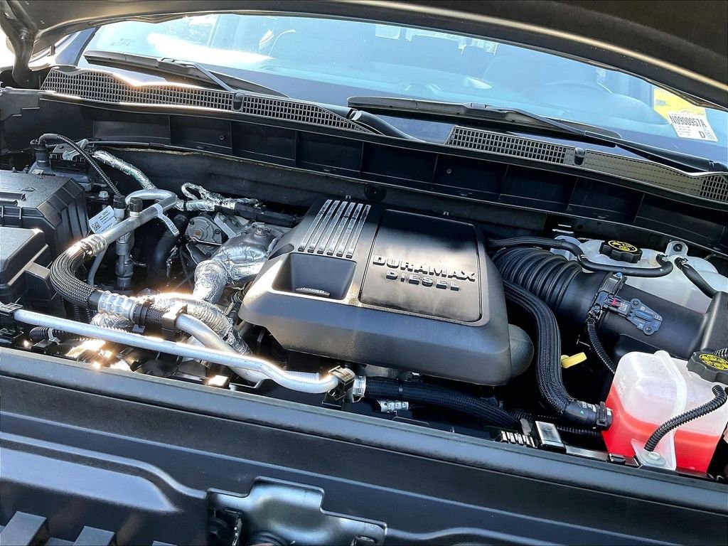 Used 2021 Gray GMC SLE image 34