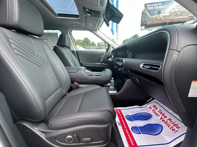 New 2027 White Hyundai Blue SEL Premium 8P image 11