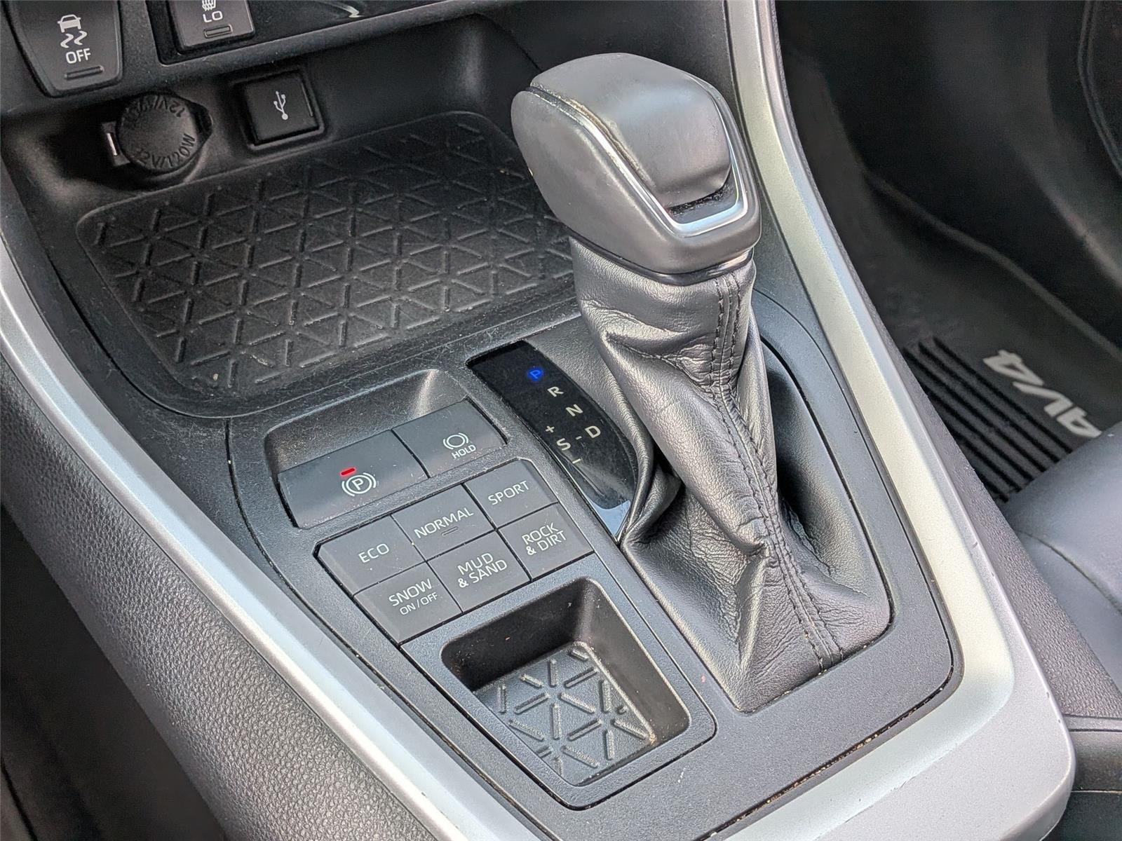 Used 2020 Magnetic Gray Metallic TOYOTA  image 14