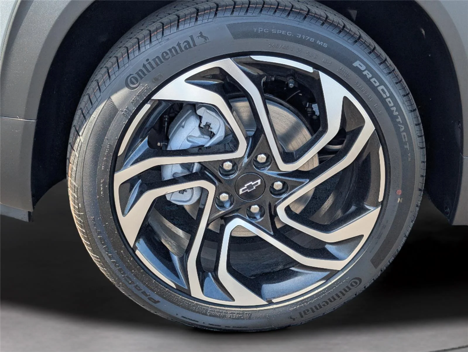New 2026 Sterling Gray Metallic Chevrolet RS image 39