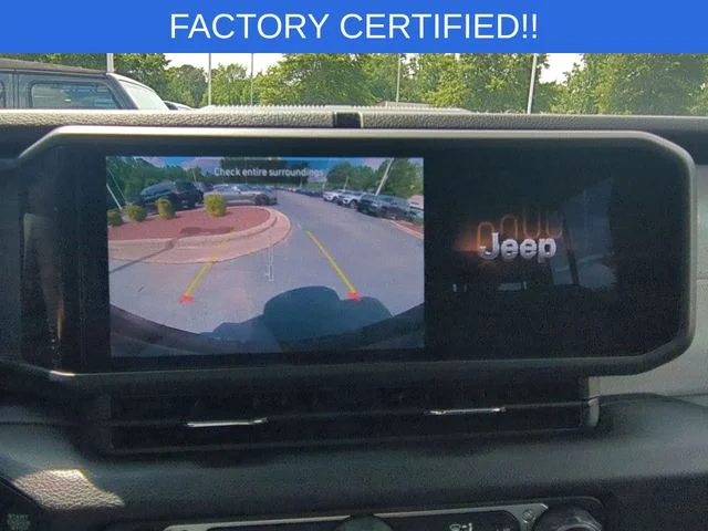 Used 2024 Silver Jeep Sport S image 22