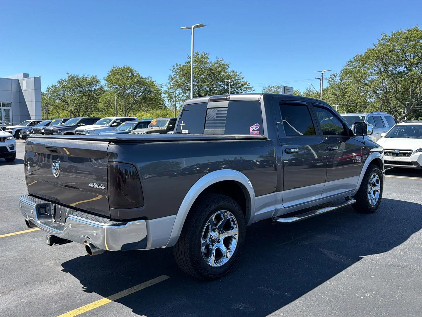 Used 2018  RAM Laramie image 5