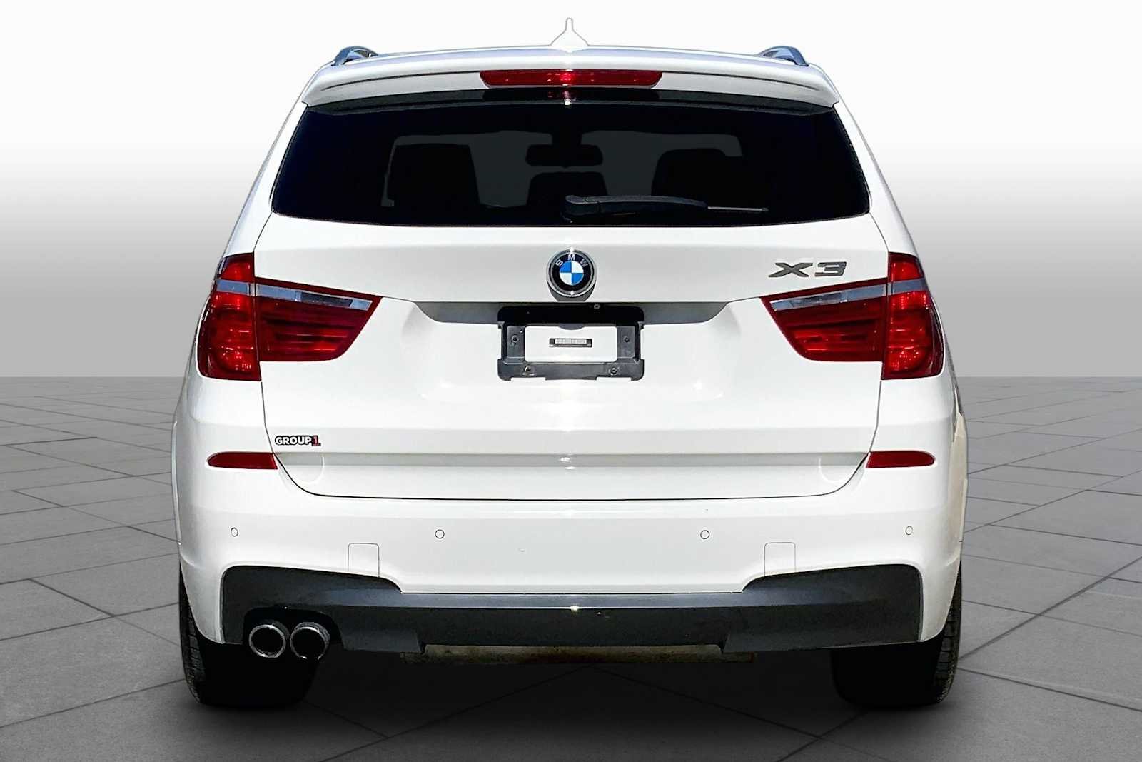 Used 2017 Alpine White BMW xDrive28i image 5