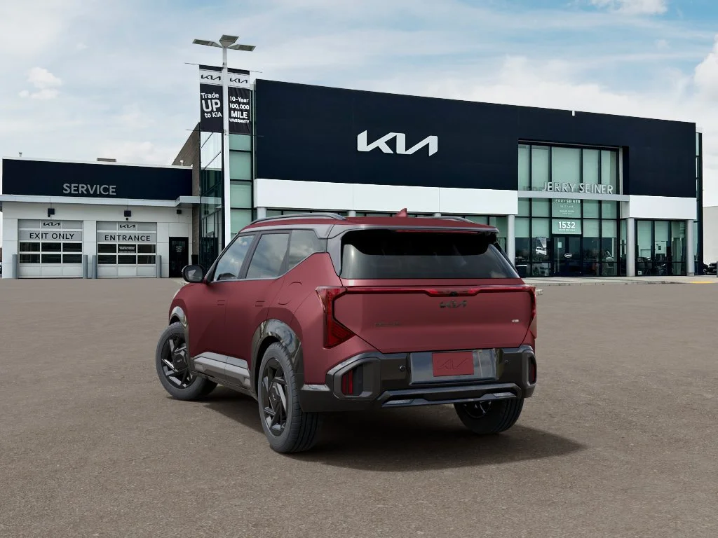 New 2027 Magma Red Matte Kia X-Line SX image 4