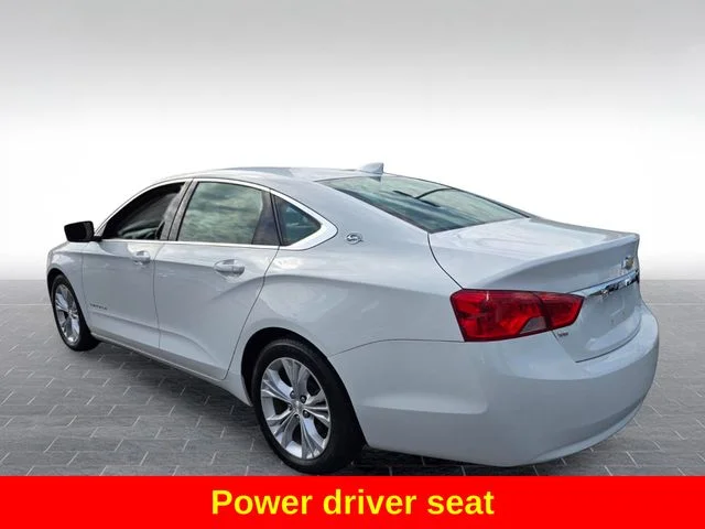 Used 2015 White Chevrolet LT image 6
