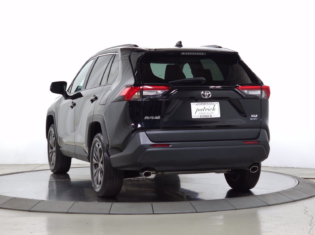 Used 2025 Black Toyota XLE Premium image 3