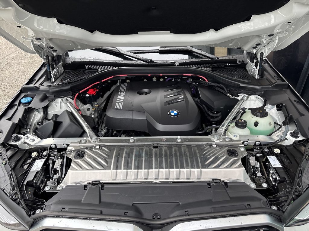 New 2026 Mineral White Metallic BMW 30 xDrive image 22