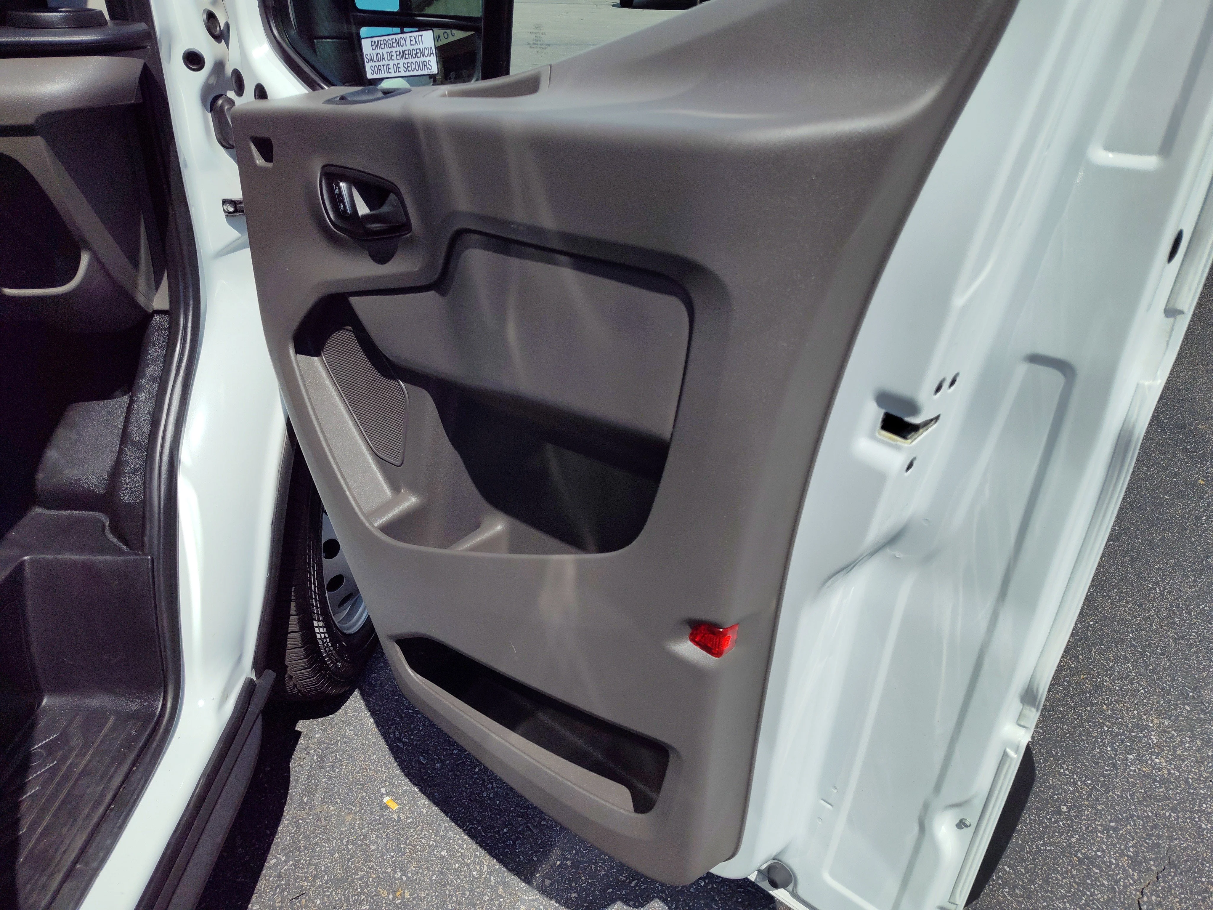 2024 Ford Transit Passenger Van XL - Photo 26