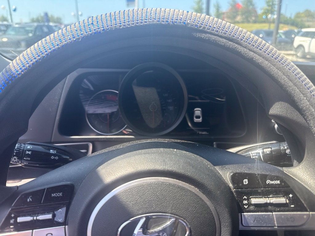 Used 2023 Gray Hyundai SEL image 1