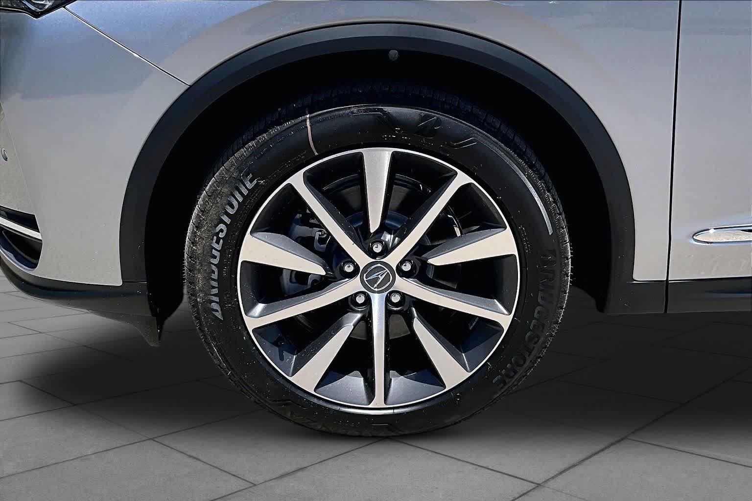New 2026 Solar Silver Metallic Acura w/Technology Package image 11