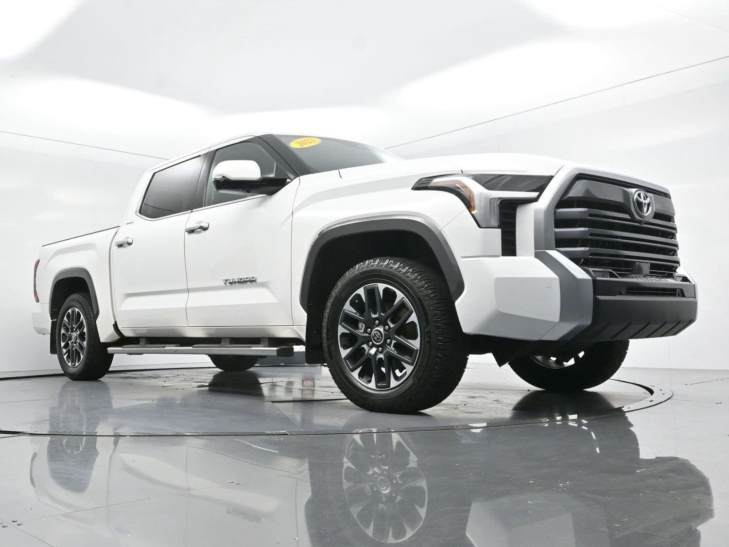 Used 2023 Ice Cap Toyota Limited image 47