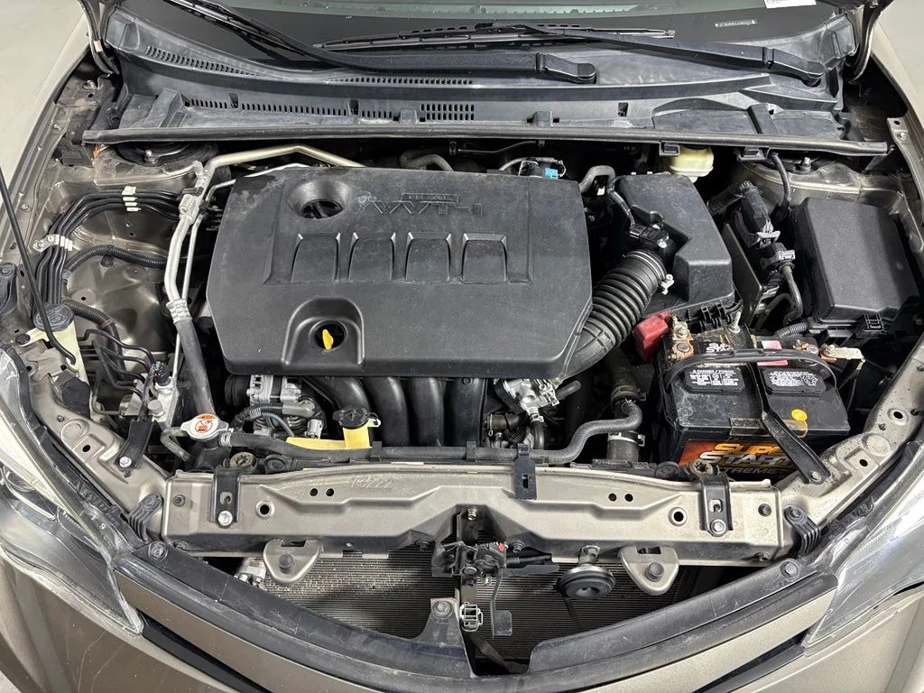 Used 2018 Gray Toyota SE image 40