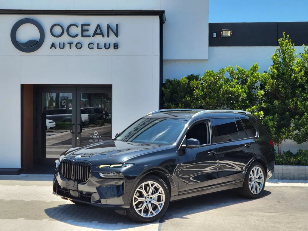 2023 BMW X7 xDrive40i's photo