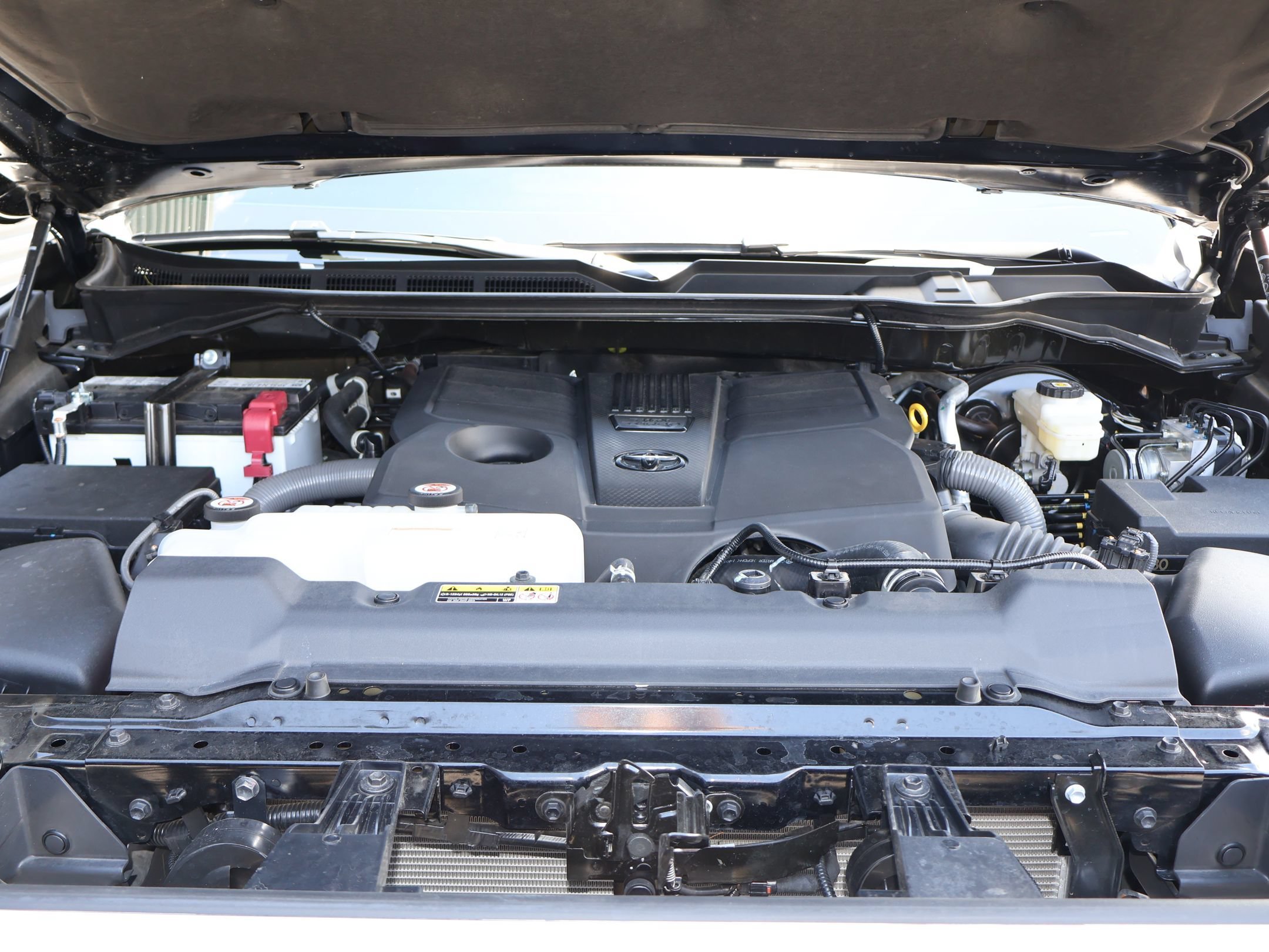 2025 Toyota Tundra Limited - Photo 27