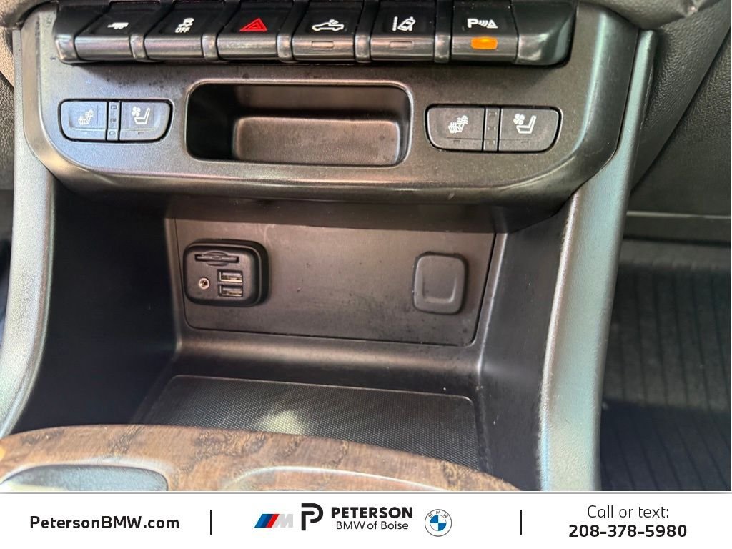 Used 2022 Gray GMC Denali image 23
