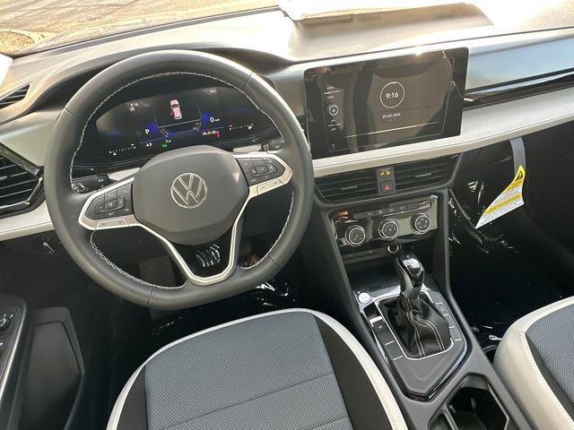 New 2026 Gray Volkswagen 1.5T S image 29