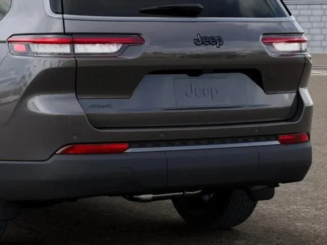 New 2026 Baltic Gray Metallic Clear-Coat Exterior Paint Jeep Laredo image 15