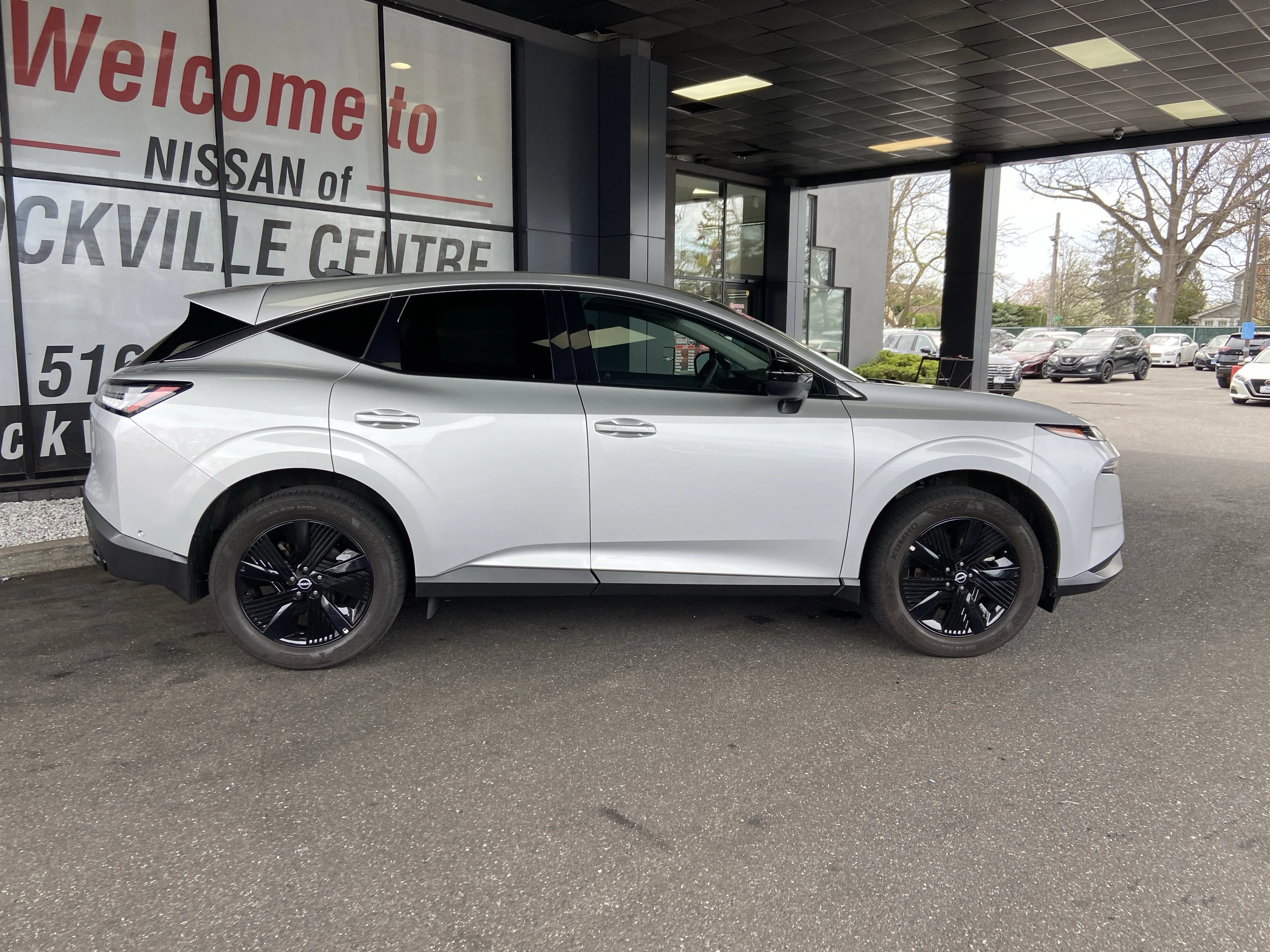 2025 Nissan Murano SV - Photo 4