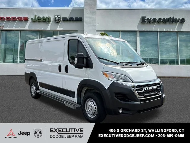 Used 2025 White Ram Base image 5