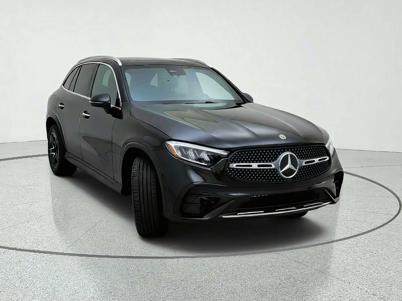 Certified Used 2026 Black Mercedes-Benz GLC 300 image 4
