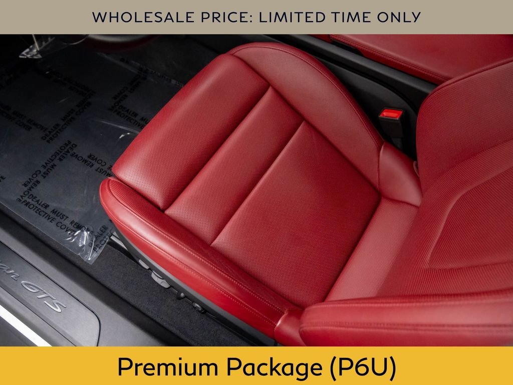 2023 Porsche Taycan GTS - Photo 14