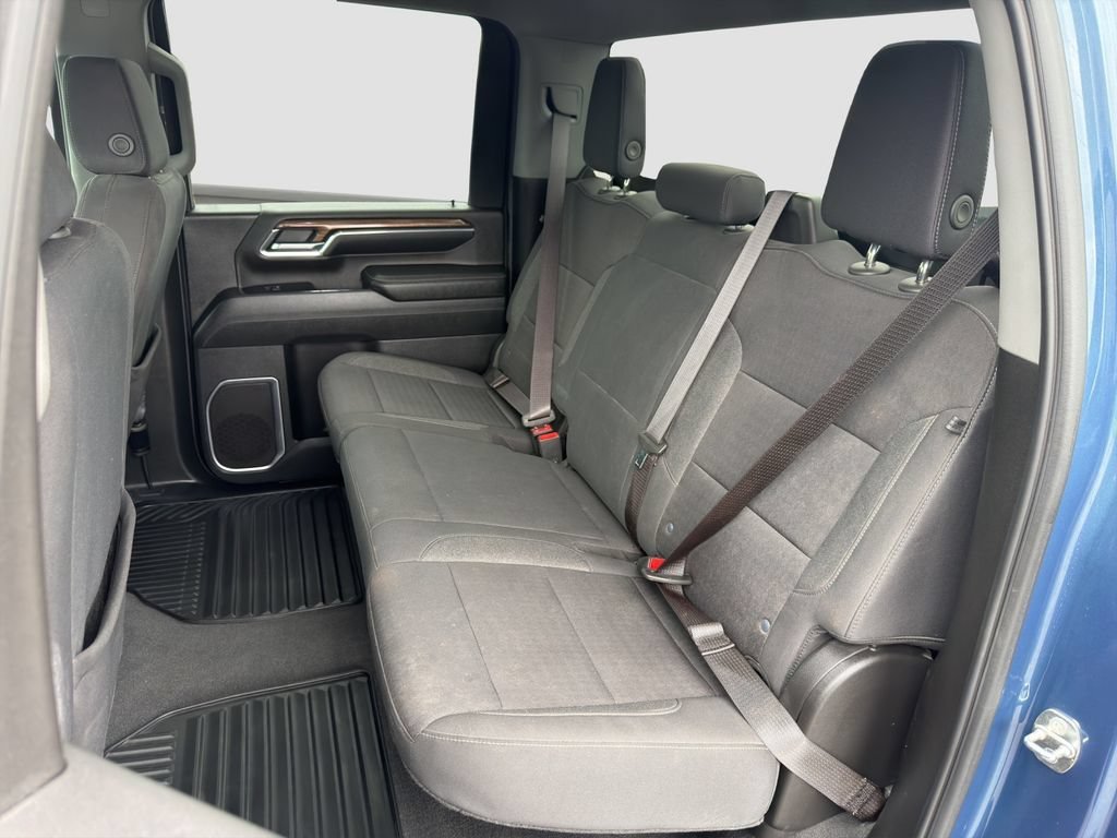 Used 2024 Lakeshore Blue Metallic Chevrolet LT image 13