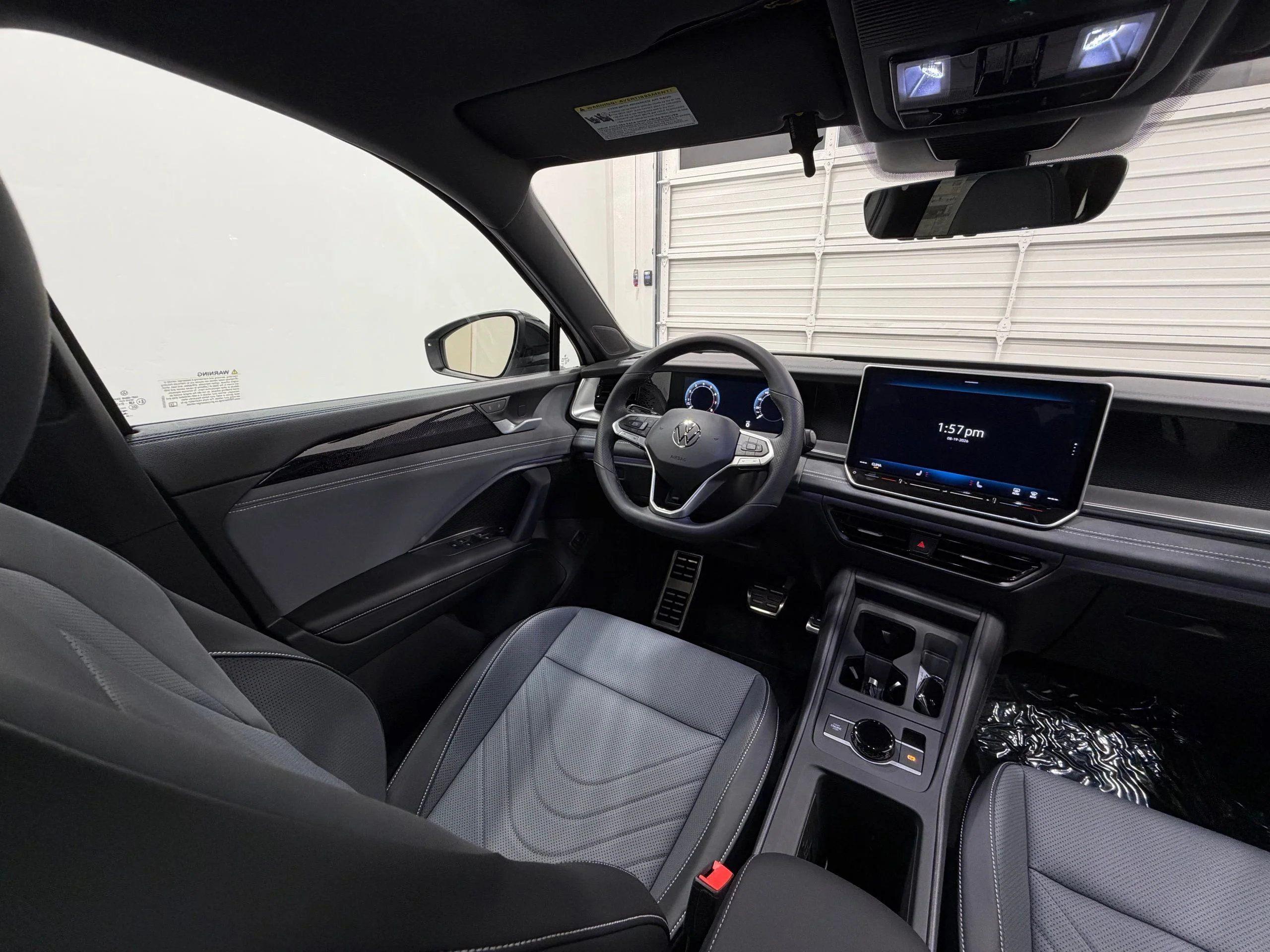 New 2026 White Volkswagen SE R-Line Black image 31
