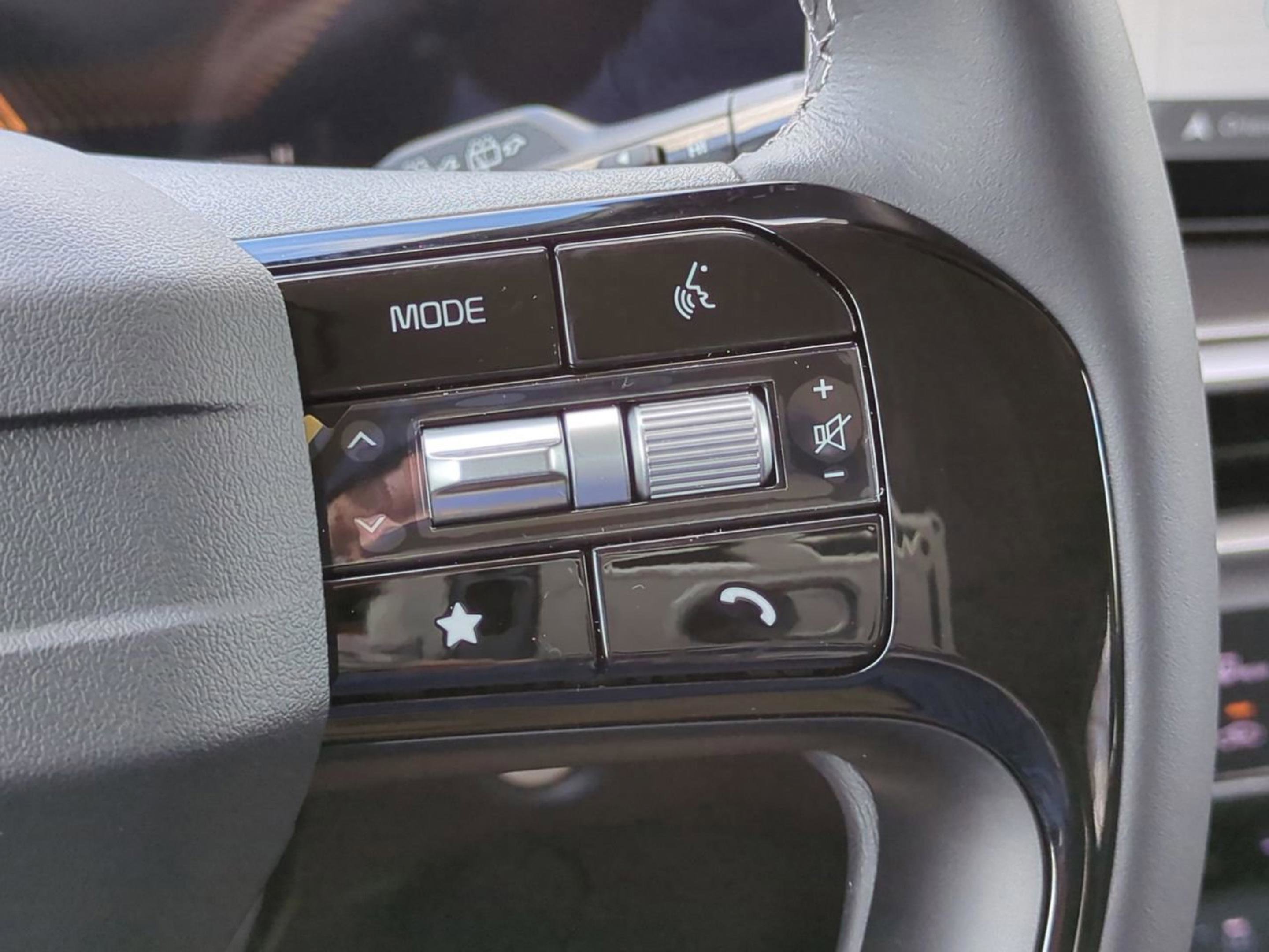 New 2026 Wolf Gray Kia EX image 32