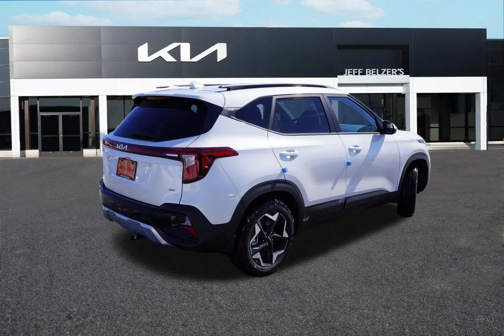 New 2026 Snow White Pearl Kia S image 3