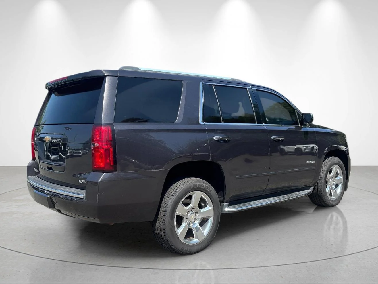 Used 2017 Tungsten Metallic Chevrolet Premier image 5