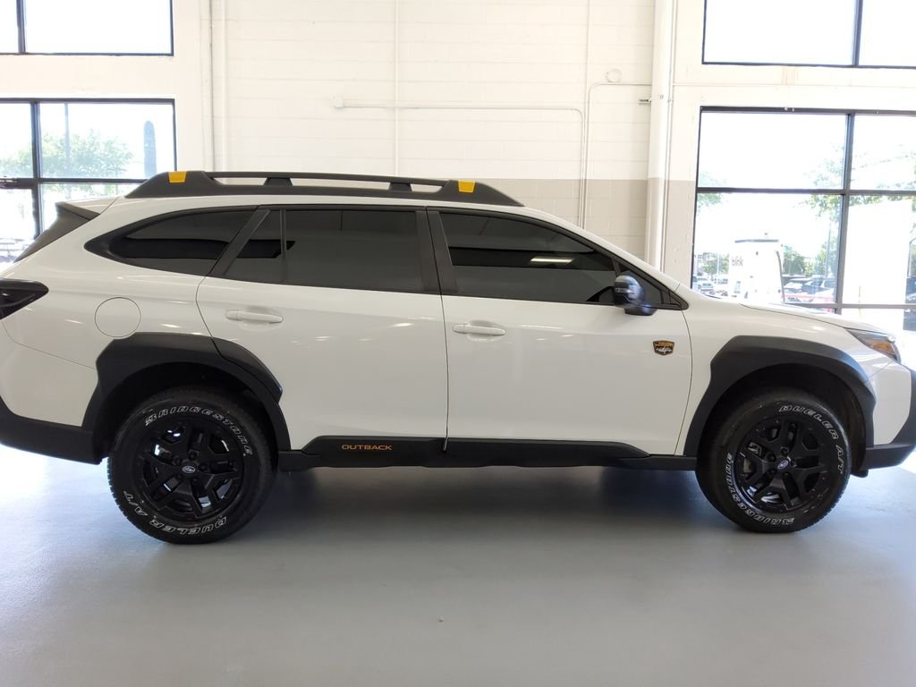 Used 2024 White Subaru Wilderness image 28