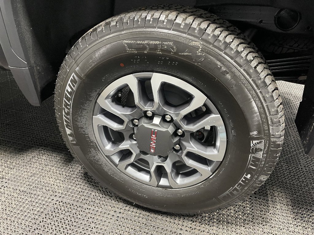 2025 GMC Sierra 2500HD SLT - Photo 15