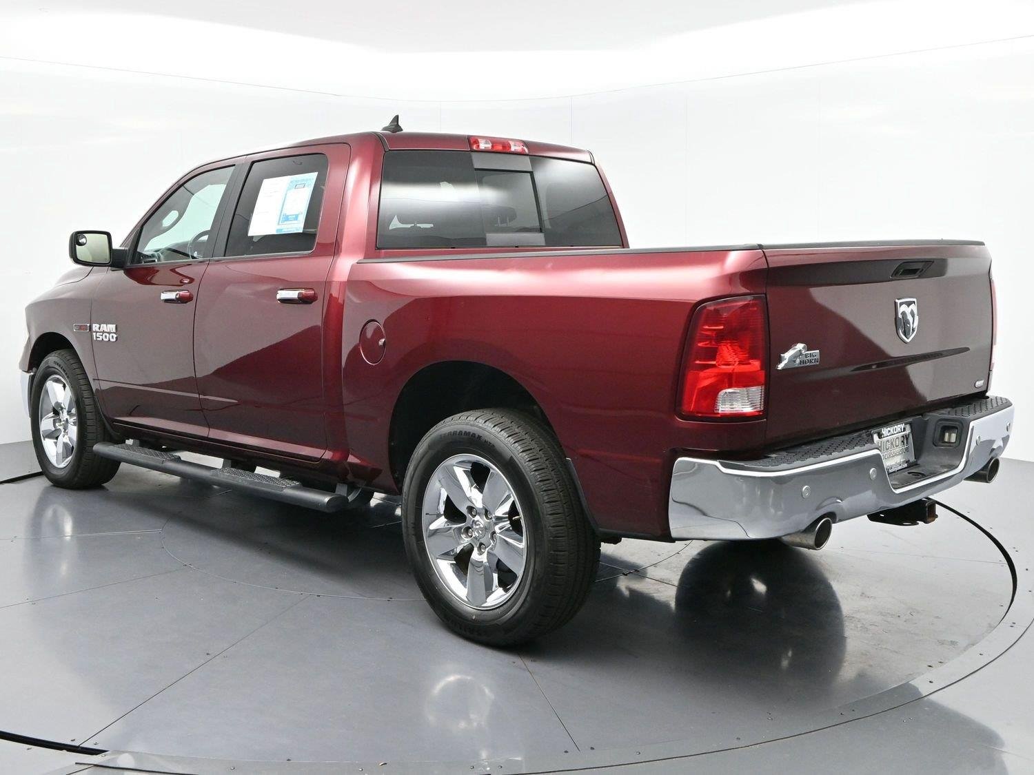 Used 2017 Delmonico Red Pearlcoat Ram Big Horn image 5