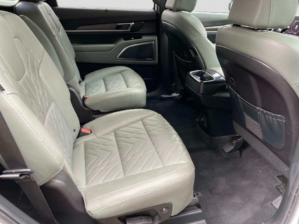 Used 2023 White Kia SX X-Line image 28