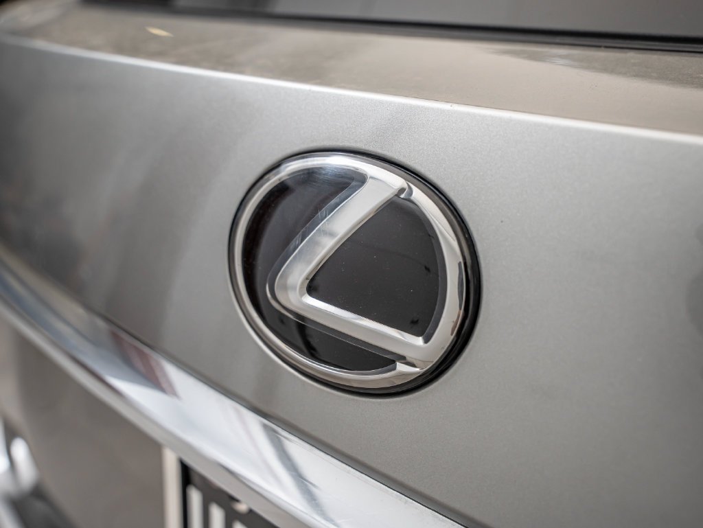 Used 2020 Atomic Silver Lexus 350 image 18