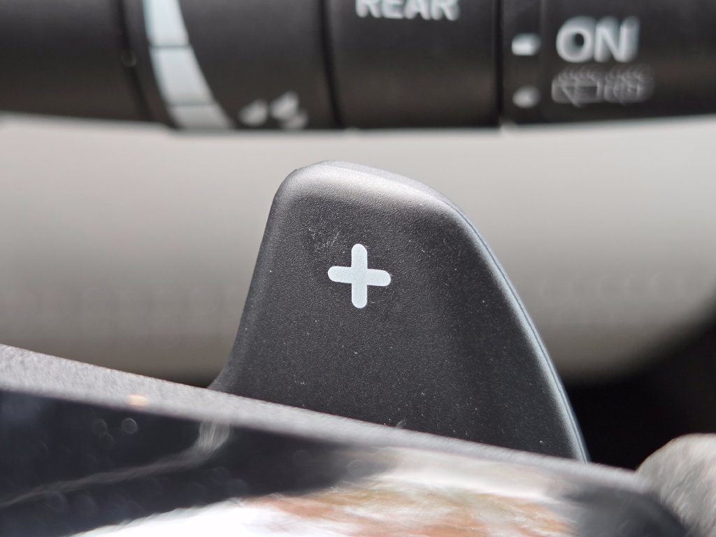 2024 Honda Pilot LX - Photo 14