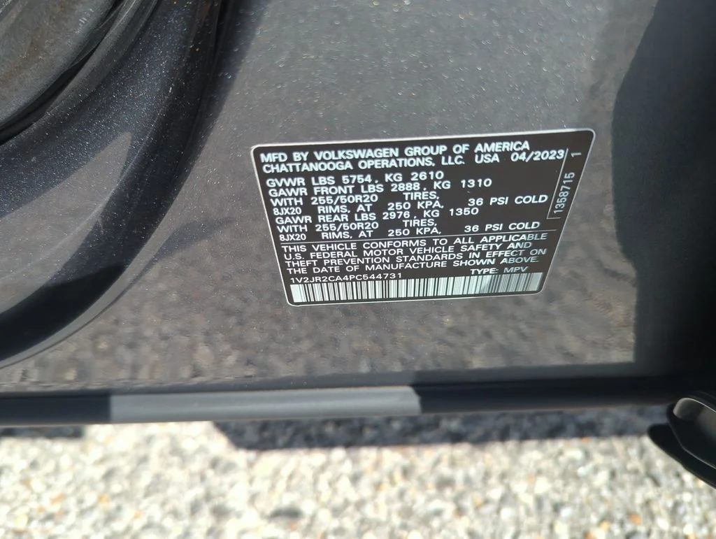 Used 2023 Gray Volkswagen 3.6L V6 SE w/Technology image 43