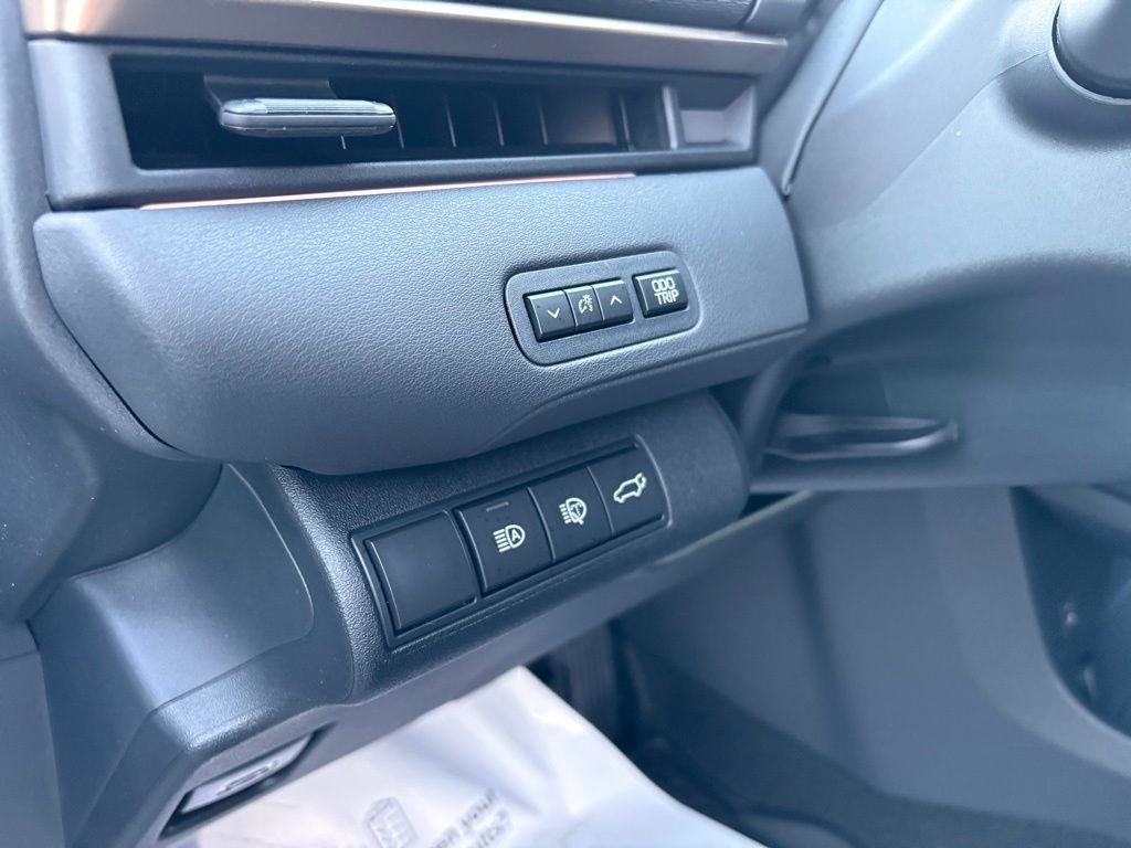 2026 Toyota bZ XLE - Photo 25