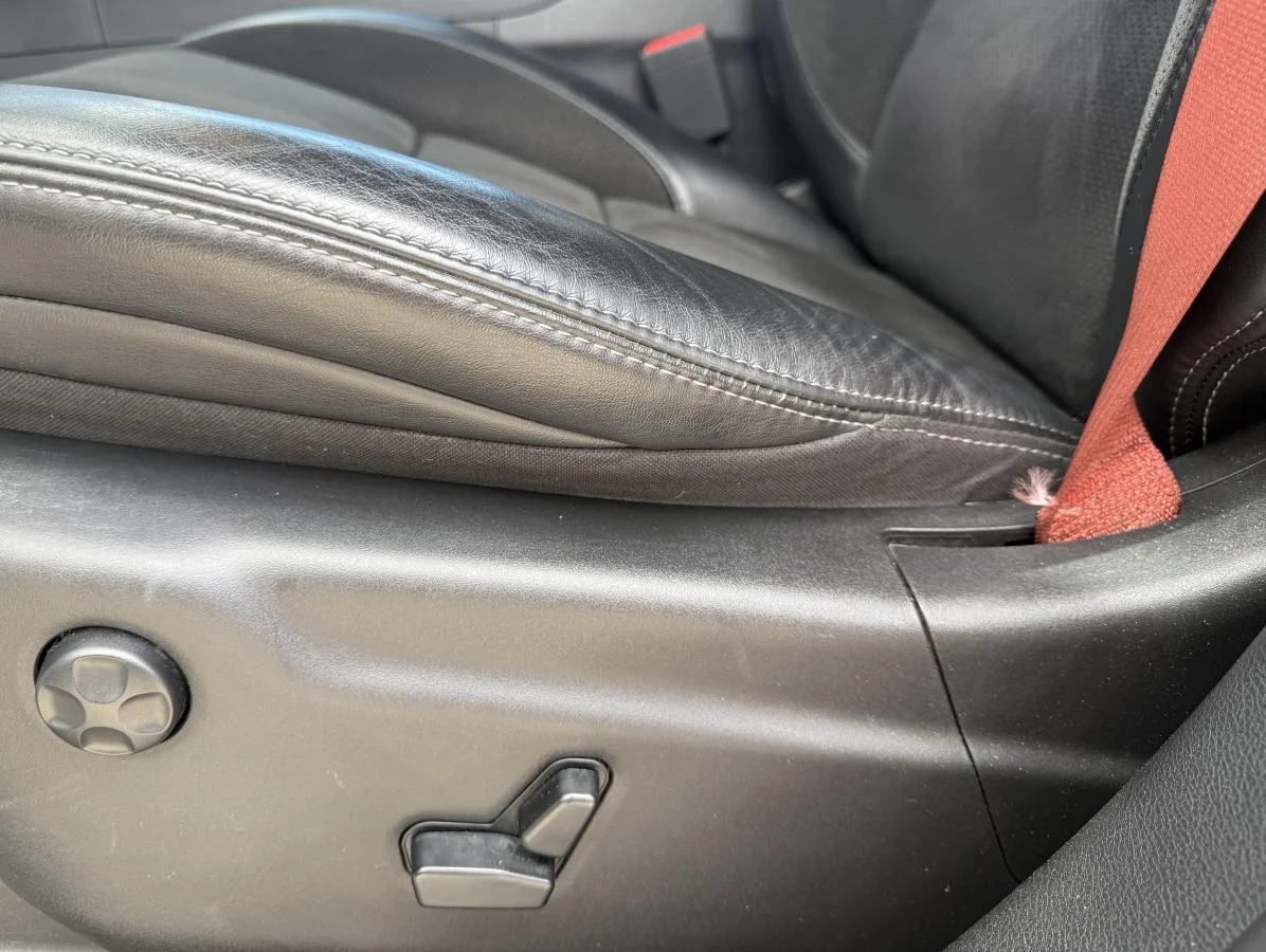 Used 2019 Grey Jeep SRT image 17