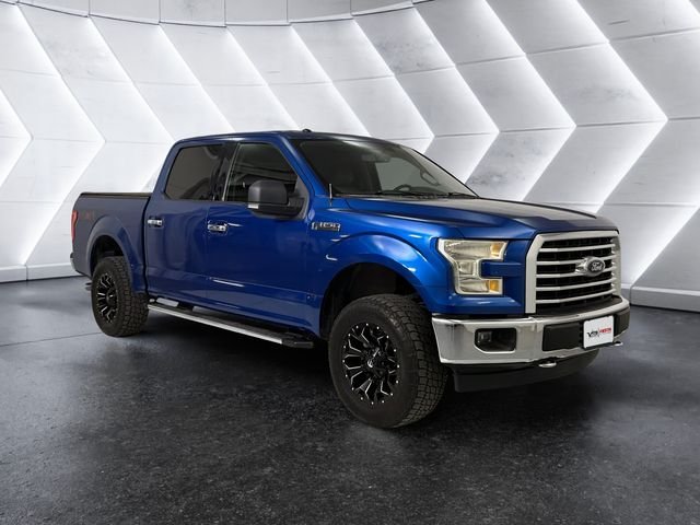 Used 2017 Blue Ford XLT image 1