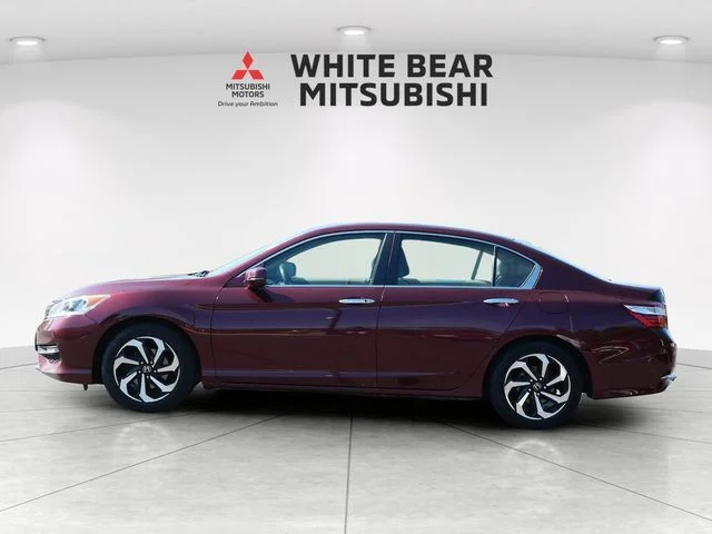 Used 2016 Basque Red Pearl II Honda EX-L image 3