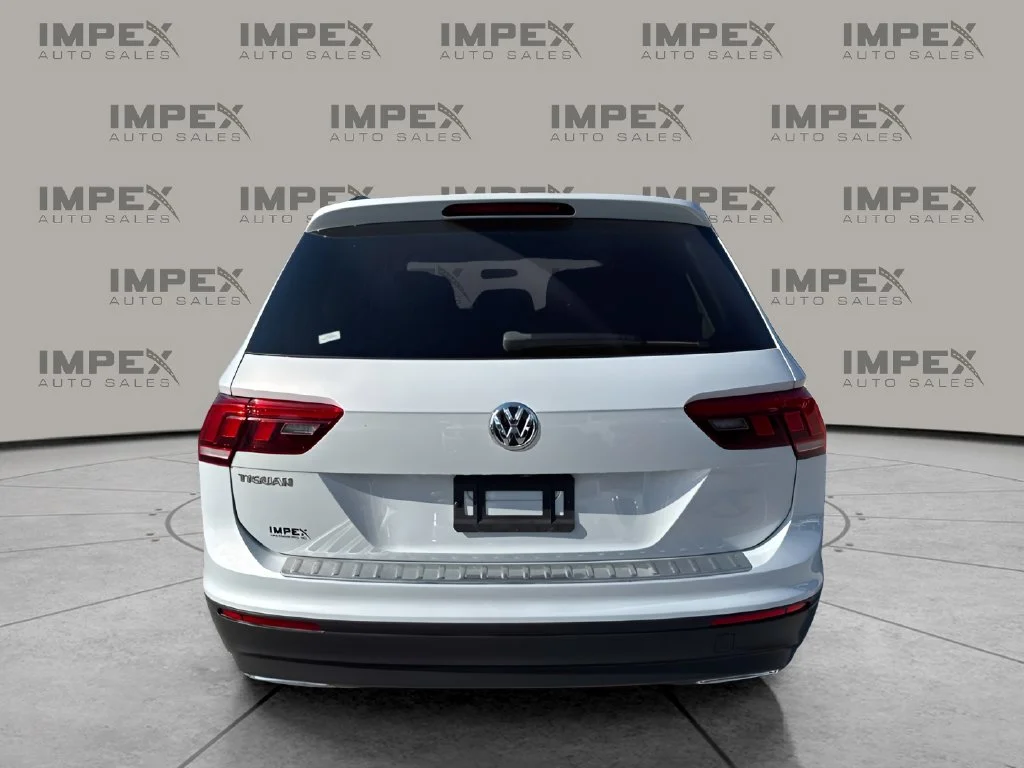 Used 2019 Silver Volkswagen 2.0T S image 4