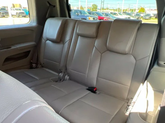 Used 2015 White Honda EX-L image 30