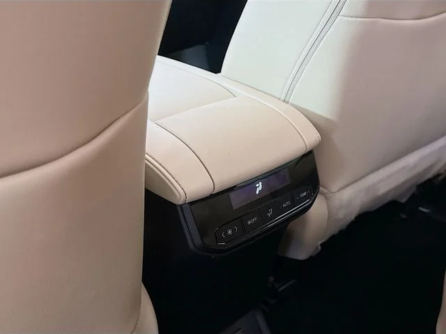Used 2023  Toyota Limited image 26