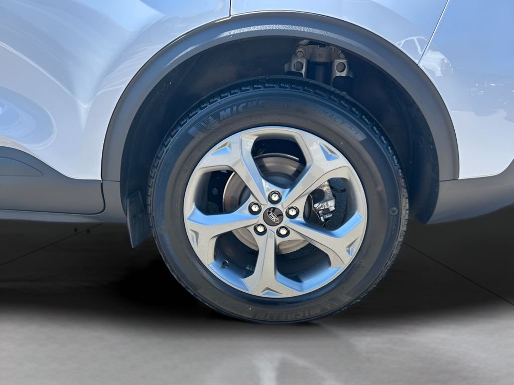 Used 2025 Silver Metallic Ford ST-Line image 23